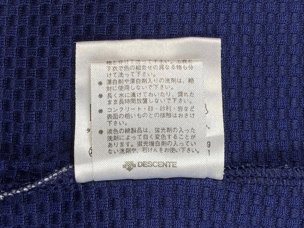 Vintage Umbro Japan by Descente Men's Short Sleeve Athletic T Shirt Navy L