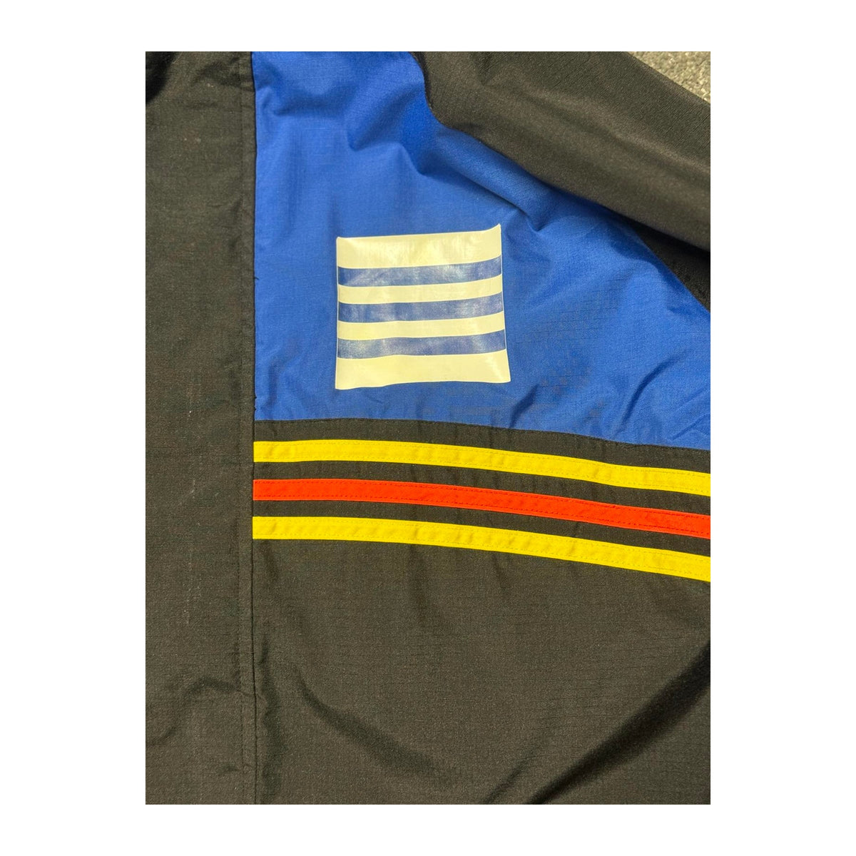Adidas 1996 Flag Training Windbreaker Black L