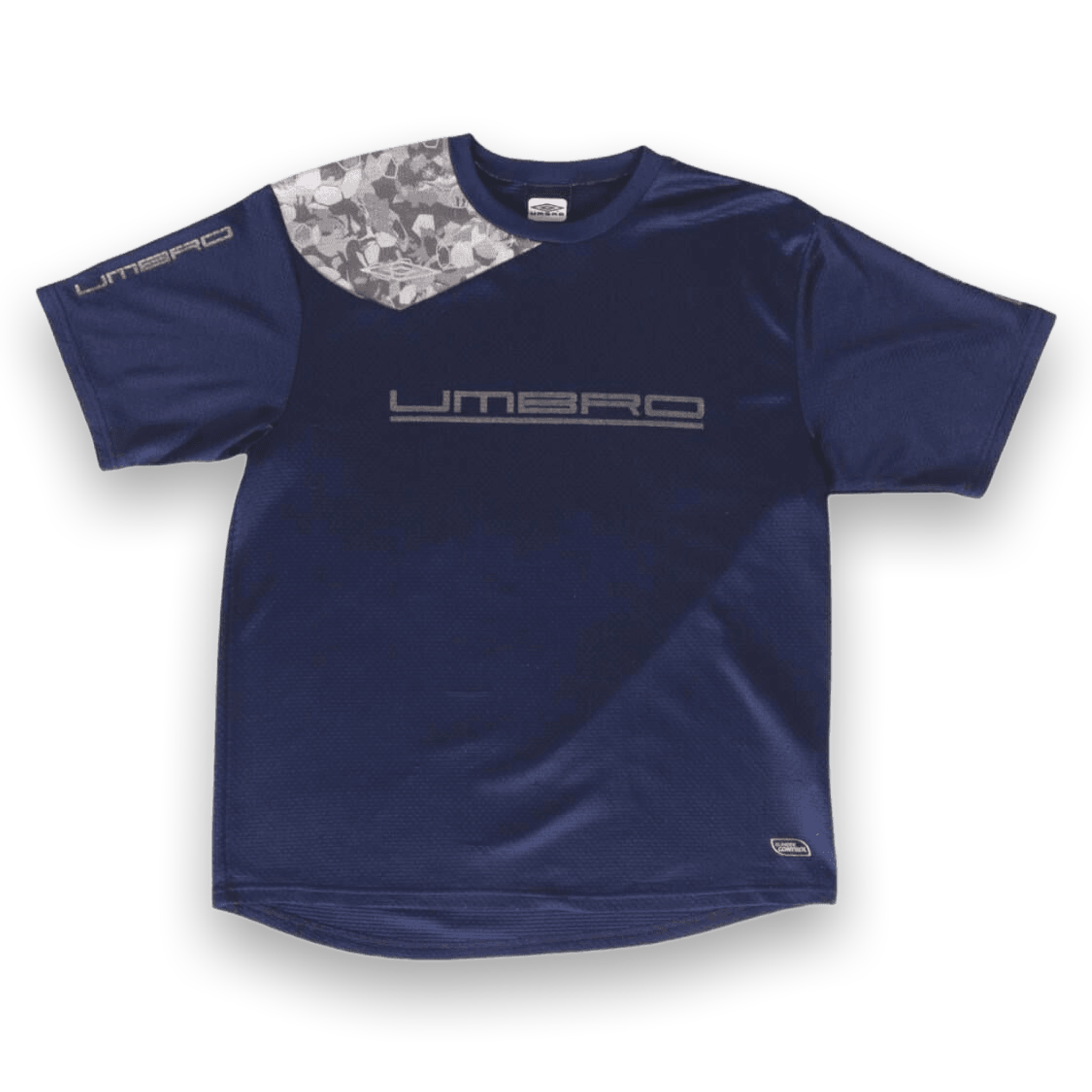 Vintage Umbro Japan by Descente Men's Short Sleeve Athletic T Shirt Navy L