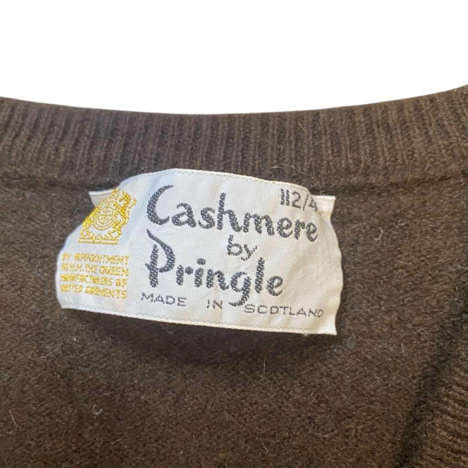 Pringle True Vintage 1980s Made in Scotland Men's Cashmere V Neck Sweater Brown M