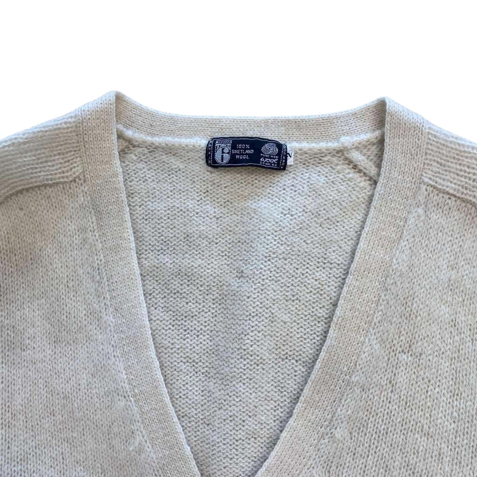 Take 6 Vintage Women's Pure Shetland Wool V Neck Cardigan Cream M