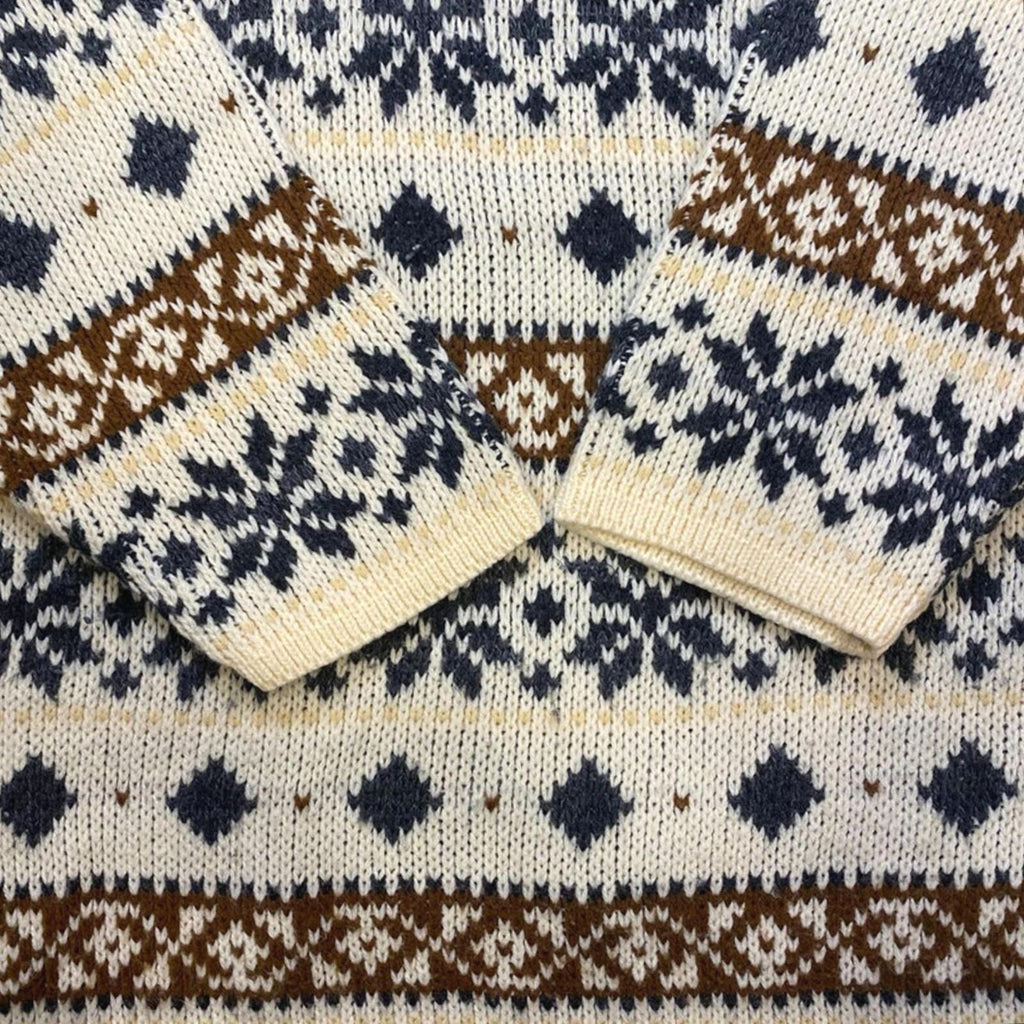 Star Cody Vintage 1980s Women's Chunky V Neck Knit Sweater White M